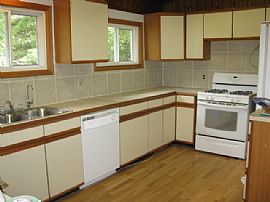 Awesome 1400 sq. ft home with Lake Access in White Lake, MI (Photo 4 of 6)