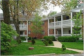 Op: Riviera Court 12-Units All Spacious 2br2ba: Touch of Class in Overland Park, KS (Photo 3 of 6)