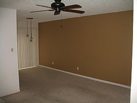 Lovely 2 Bed 1.5 Bath Townhome with covered parking !! in Brandon, FL (Photo 4 of 6)