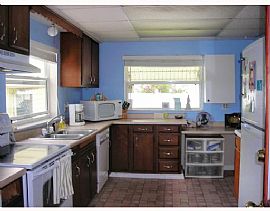 Come experience Old Florida while living on this peaceful river in Ruskin, FL (Photo 2 of 6)