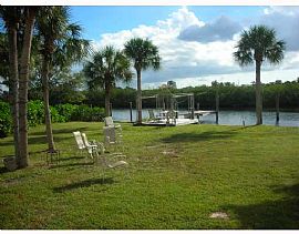 Come experience Old Florida while living on this peaceful river in Ruskin, FL (Photo 6 of 6)
