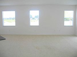 Unbelievable rental VALUE! in Ruskin, FL (Photo 5 of 6)