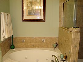 Upscale and spacious in Smyrna, GA (Photo 4 of 6)