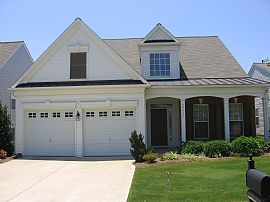 3 BR&BA Garage/pool/clubhse LAWN MAINTENANCE INCLUDED! in Charlotte, NC