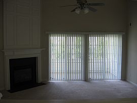 3 BR&BA Garage/pool/clubhse LAWN MAINTENANCE INCLUDED! in Charlotte, NC (Photo 2 of 6)