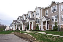 Spacious Townhouse with View in Hainesville, IL