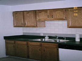 3BD 1BA- 2 Family In Shaker Heights in Shaker Heights, OH (Photo 4 of 4)