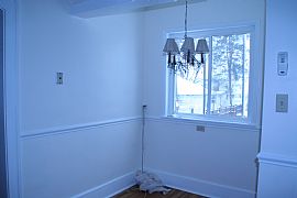 3 bbdrm house on Bloomfield ave in Akron, OH (Photo 2 of 4)