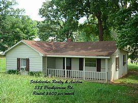 Large Yard-Close to Schools in Mooresville, NC