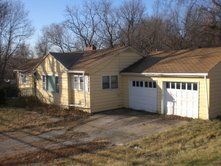 1a."Miniranch":custom Built 2br1.25ba 2gar. Nuupgrades       in Kansas City, MO (Photo 2 of 6)