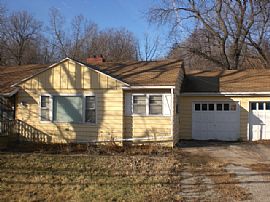 1a."Miniranch":custom Built 2br1.25ba 2gar. Nuupgrades       in Kansas City, MO (Photo 3 of 6)