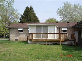 Renovated 3 Bedroom One-Story Home in Old Hickory, TN (Photo 4 of 5)
