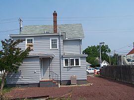 3 Bedroom House in Elmer in Elmer, NJ (Photo 2 of 2)