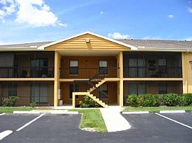 Two Bedroom Apartment in Fort Myers, FL