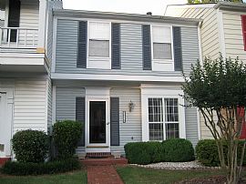 3 Level Large Townhome in Peachtree Corners in Peachtree Corners, GA