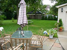 2 Bedroom home near 13 Mile & Woodward in Royal Oak, MI (Photo 3 of 4)