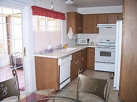 Wonderful 2 Bedroom Home with Covered Parking in Yucaipa, CA (Photo 2 of 4)