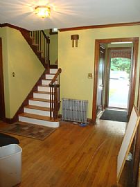  FIVE BEDROOM on outer edge of city in Portland, ME (Photo 4 of 6)