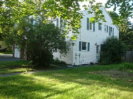  FIVE BEDROOM on outer edge of city in Portland, ME (Photo 6 of 6)