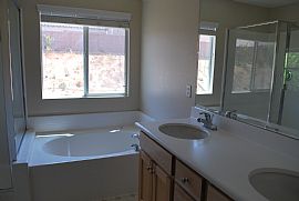 Beautiful home excellent condition - Like NEW!! in Moreno Valley, CA (Photo 6 of 6)