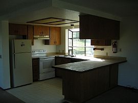 Beautiful Custom Made Spacious Home w. Mountain View in Everett, WA (Photo 3 of 5)