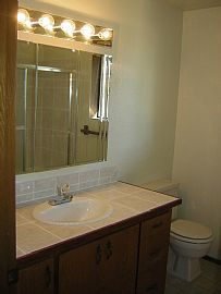 Beautiful Custom Made Spacious Home w. Mountain View in Everett, WA (Photo 4 of 5)