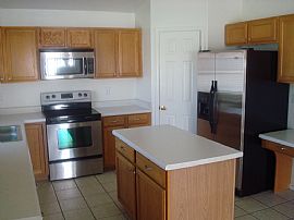 812 E Morelos St in Chandler, AZ (Photo 2 of 6)