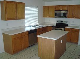 812 E Morelos St in Chandler, AZ (Photo 4 of 6)