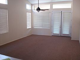 3 bedrooms 2 baths, 2 car garage, 1457 sq ft in Glendale, AZ (Photo 3 of 4)