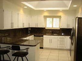 Fabulous fully-furnished home in Phoenix, AZ (Photo 4 of 4)