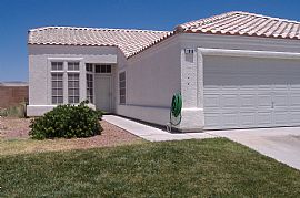 Pet Welcome! 4br/2ba/2cg - 1560sqft in North Las Vegas, NV (Photo 2 of 3)