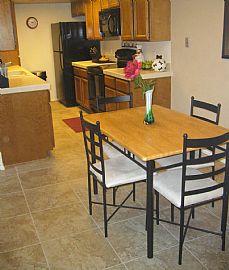 2 Bed/2 Bath Beautiful North Phoenix Townhome in Phoenix, AZ (Photo 5 of 6)