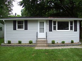 2Br/1Ba with Central Air Washer/Dryer inc. in Winthrop Harbor, IL
