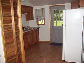 2Br/1Ba with Central Air Washer/Dryer inc. in Winthrop Harbor, IL (Photo 4 of 5)