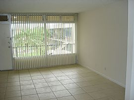 $750 VERY BIG! BEAUTY with TILE! CABINETS! and more! FEW units  in Oakland Park, FL (Photo 3 of 4)