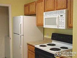 Half Off August Rent!  Must See!! in Bradenton, FL (Photo 5 of 6)