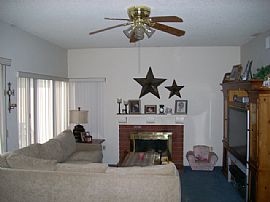 Spacious 4 BD 2.5 BA by a regional park in Anaheim Hills, CA (Photo 4 of 5)