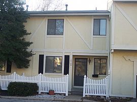 Spacious Lenexa 3-Bedroom Townhouse in Lenexa, KS