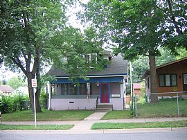 2 Bedroom Upper Duplex Utilities Paid in Minneapolis, MN