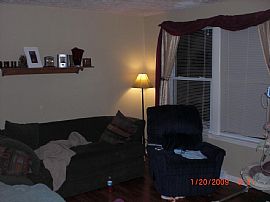 3 Bedroom, 1.5 bath, close to post, lots of extras! in Clarksville, TN (Photo 5 of 5)