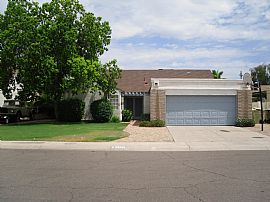 3bd 3ba Home w/ Pool in Glendale, AZ