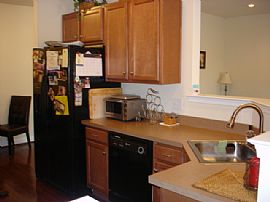 New town home with tons of upgrades in Pottstown, PA (Photo 4 of 5)