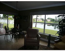 Impeccable home with gorgeous lake view in Pembroke Pines, FL (Photo 4 of 6)