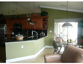 Impeccable home with gorgeous lake view in Pembroke Pines, FL (Photo 6 of 6)