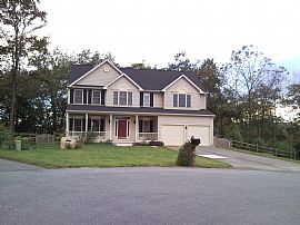 6 bedroom home in cul-de-sac in Sharpsburg, MD