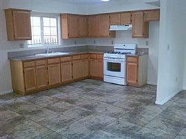 New Duplex 3 Bedroom For Rent in Los Angeles, CA (Photo 3 of 6)