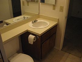 MOVE IN SPECIAL! Updated Condo With Recent Price Reduction! in Bakersfield, CA (Photo 2 of 4)