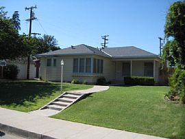 Charming Home in Oleander Area in Bakersfield, CA