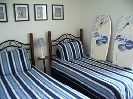 2 br penthouse mission beach steps to the ocean or bay in San Diego, CA (Photo 1 of 6)