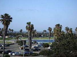 2 br penthouse mission beach steps to the ocean or bay in San Diego, CA (Photo 2 of 6)